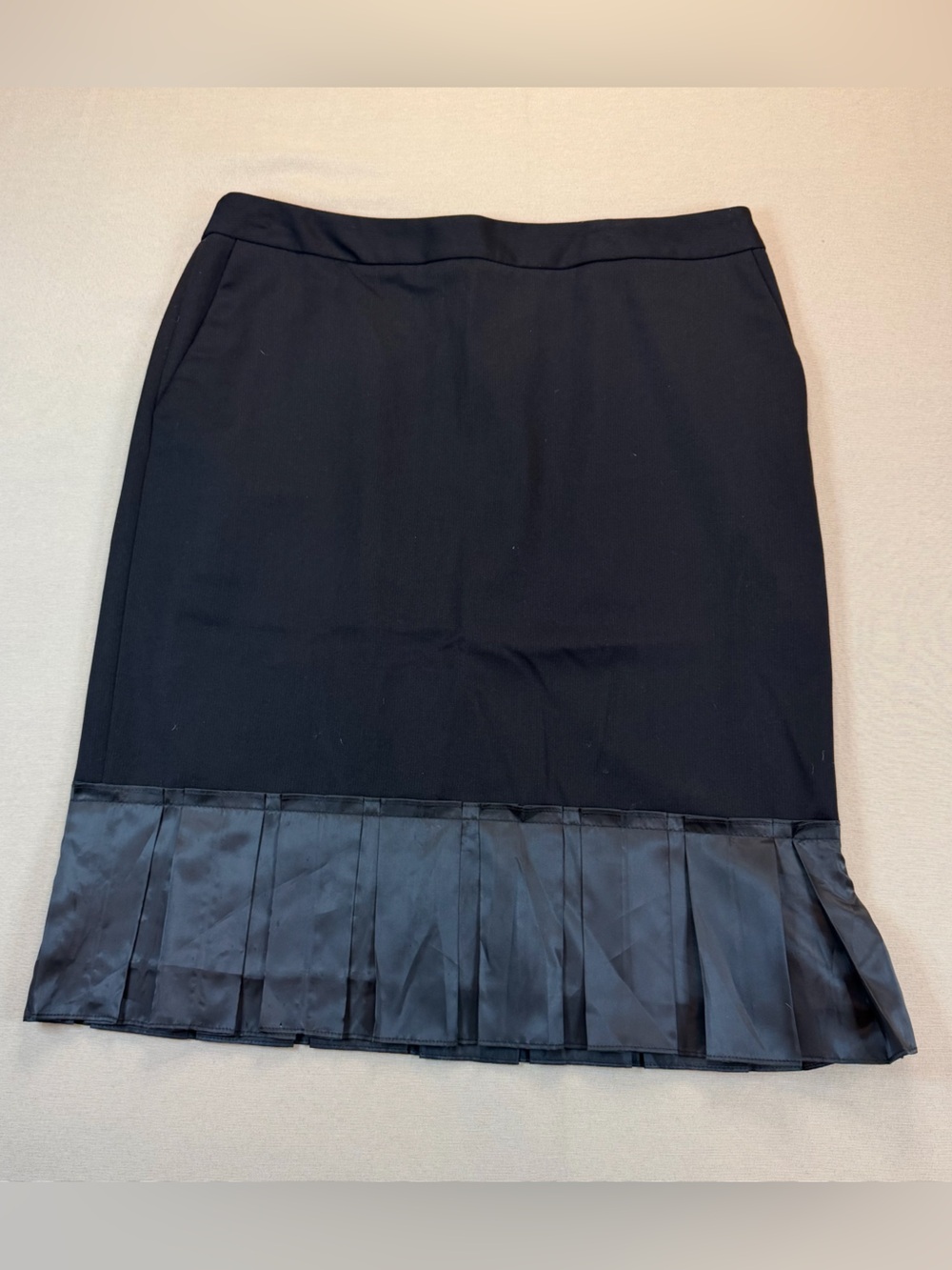 Simply Vera Vera Wang Black Pencil Skirt with Pleated Satin Hem